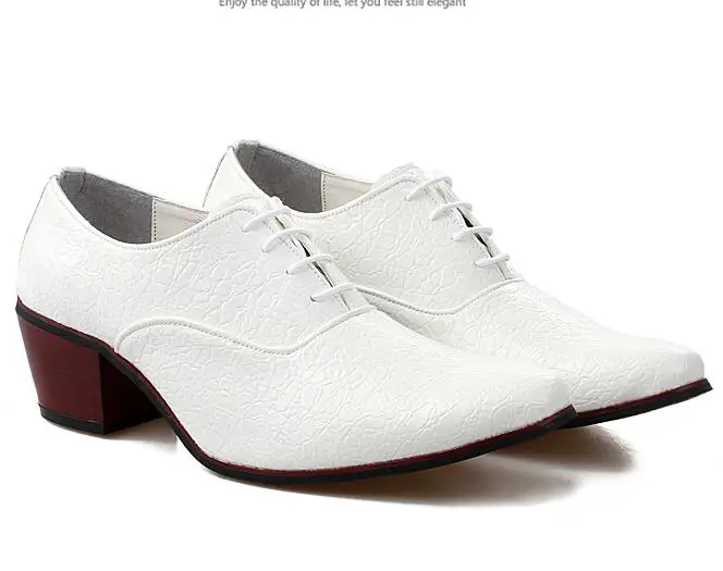 Модные кожаные мужские туфли с острым носком; Элегантные Мужские модельные туфли из высококачественной кожи на высоком каблуке; мужские туфли-оксфорды в деловом стиле; M258 - Цвет: Белый
