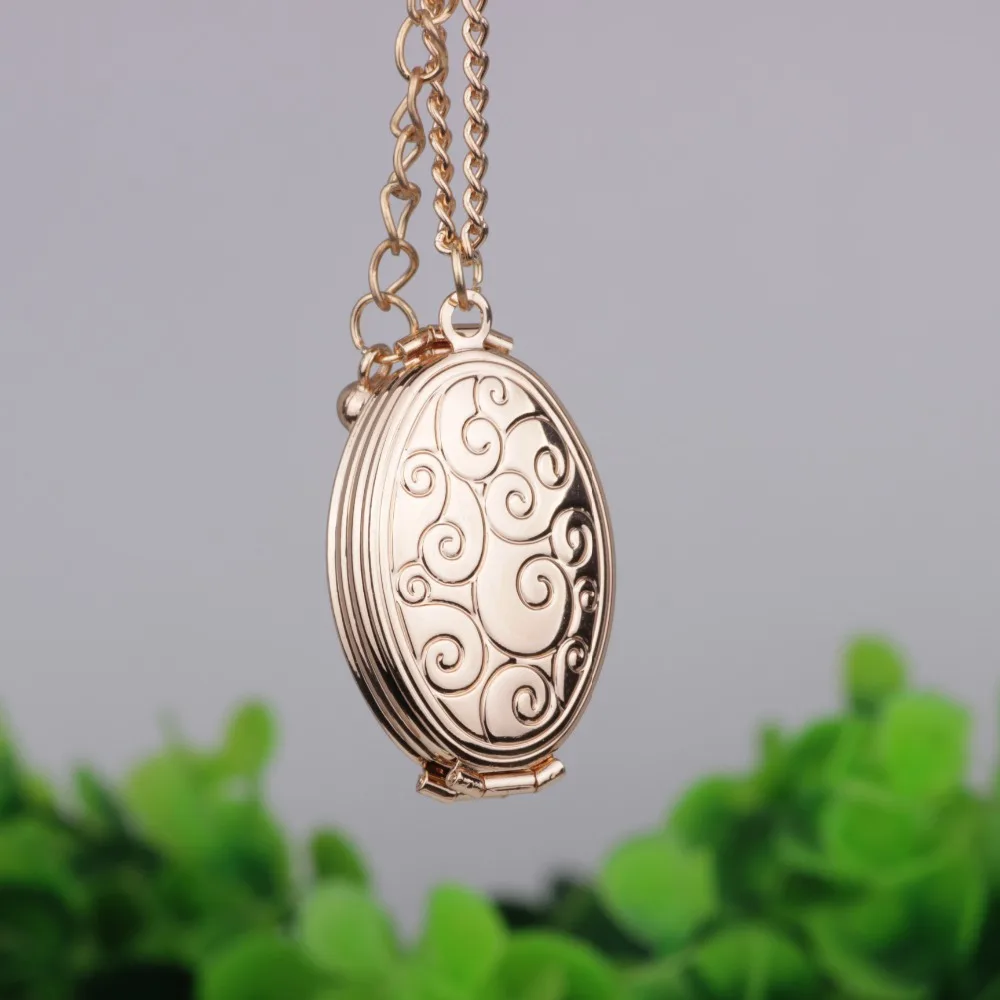 

Personality Fold Photo Frame Pendant Necklace Can Put Three Photos Open and Close Necklaces Jewelry For Women YP2724