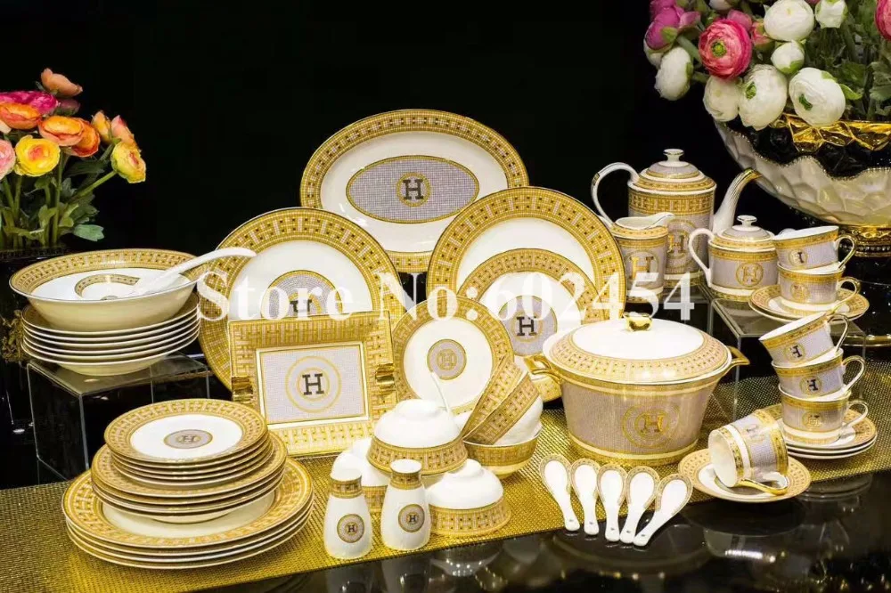 Luxurious gold rimmed ceramics dinnerware set high end European bowl
