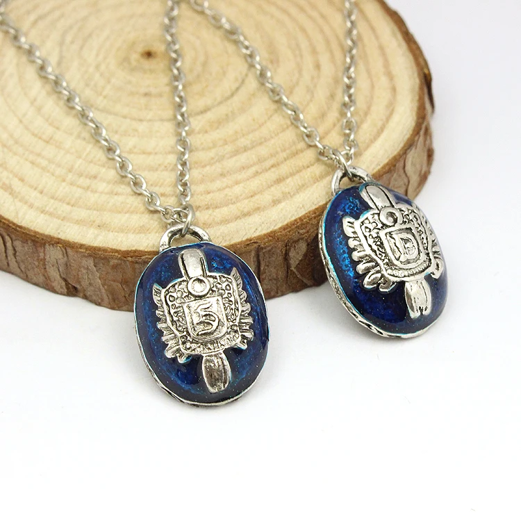 

The Vampire Diaries Damon or Stefan Salvatore Necklace Blue Cosplay