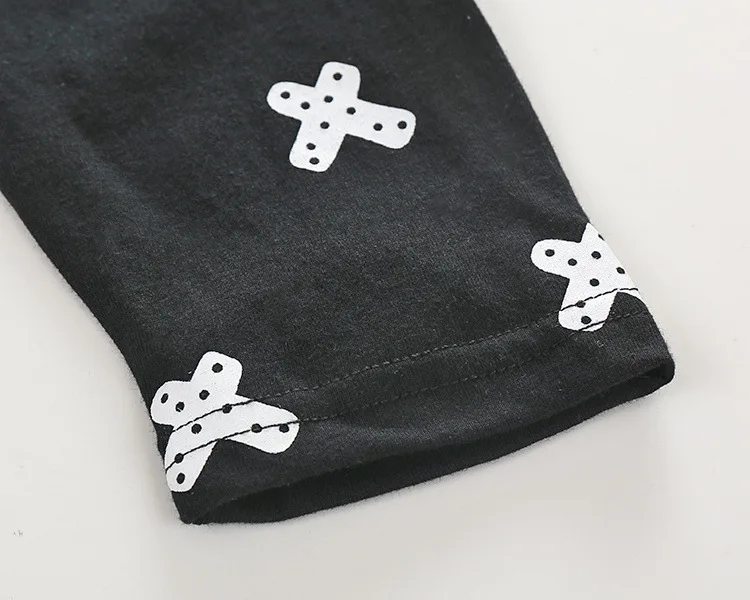 2830025525_2068599042