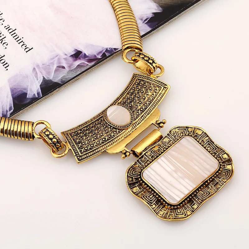 Модное винтажное Ожерелье Стразы с крупным красным драгоценным камнем богемное