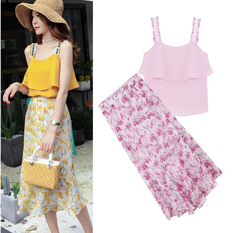 

Skirts Set New Summer Women's Bohemian Sleeveless Crop Tops And Print Ruffles Skirts Casual Sweet Ladies Clothing Set NS322