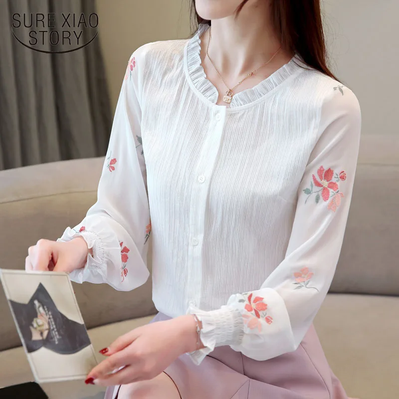 

spring 2019 lady lantern sleeve chiffon women shirts causal women blouses fashion floral womens clothing OL blouse blusa 1876 50
