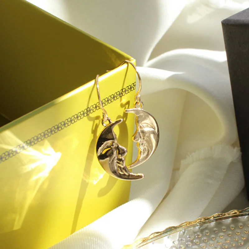 Простые винтажные Двухсторонние серьги в форме Луны с человеческим лицом золотого цвета для женщин, ювелирные изделия ручной работы для свадебной вечеринки
