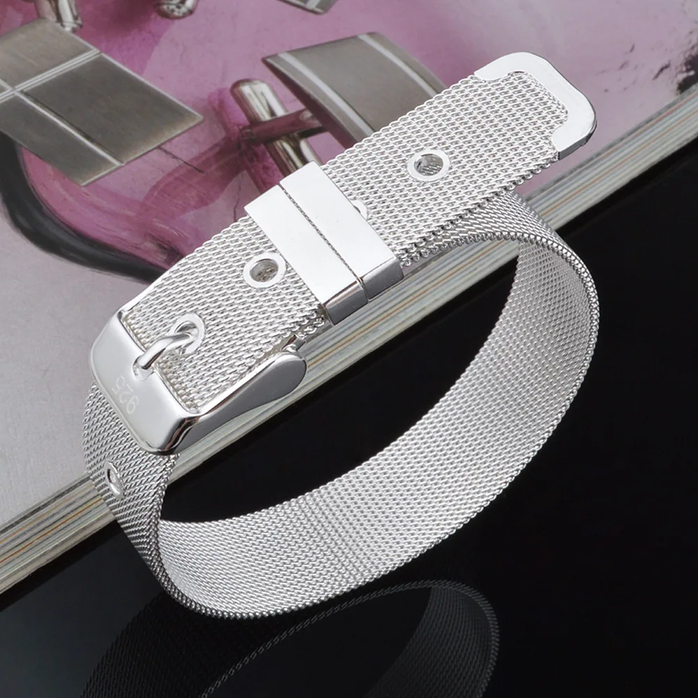 4177367246_735333281