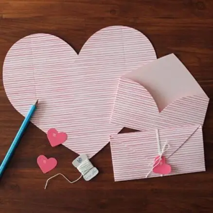 

10pcs/lot Big Heart Shape Stripe Folding Paper Card with Envelope Valentine's Day Mother's Day Greeting Gift Card
