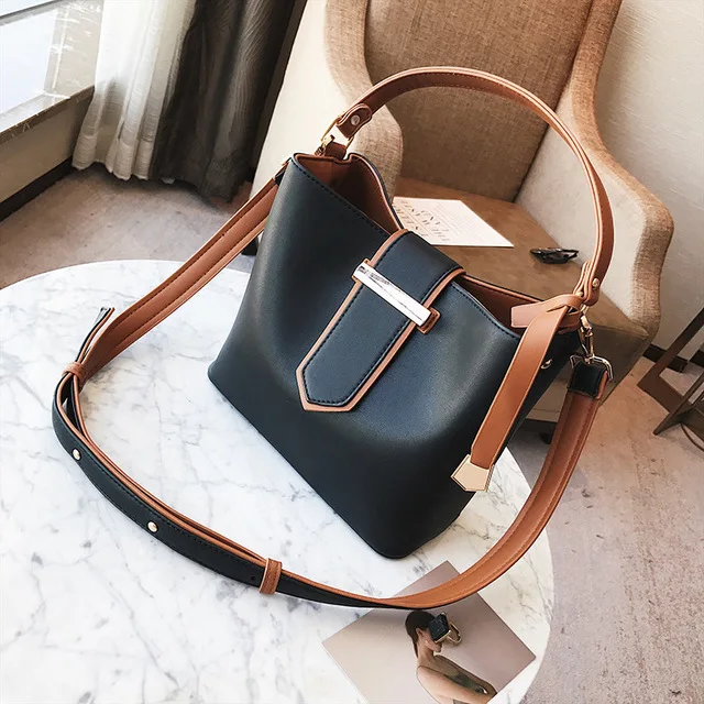 

2019 new fashion leisure bucket bag shoulder Messenger bag simple wild