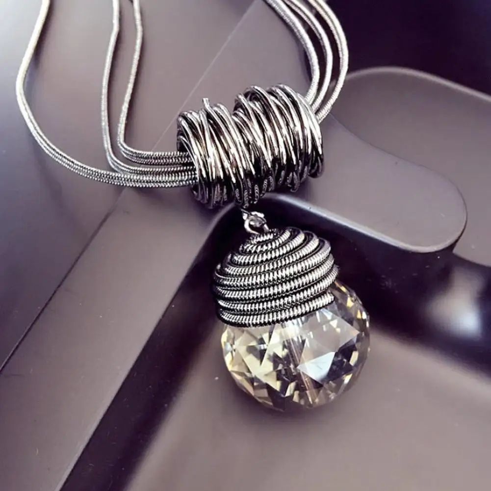 

Women Polygon Rhinestone Pendant Long Snake Chain Necklace Vintage Punk Triangle Square Pendant Necklaces