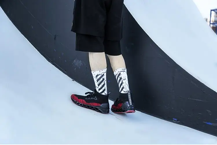 New Harajuku Cotton Socks Diagonal Stripe Men And Women Dancing Street Skateboard Style Hip Hop 3 Colors Socks