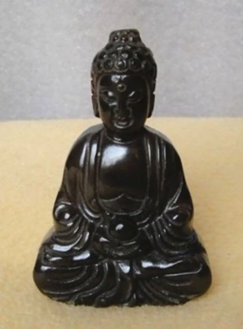 

Chinese Handwork carving Buddha old jade statue