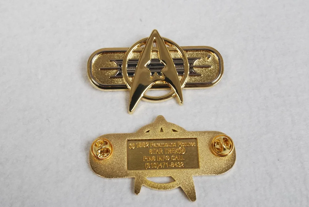 

Star Trek TOS Khan COSplay Starfleet Badge Rank Pip Pin Insignia Brooch Combadge Cosplay Prop Free Shipping