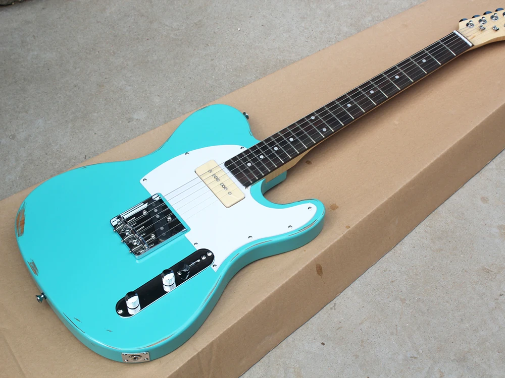 

Factory Blue Vintage Style Electric Guitar with Flame Maple Neck,White Pickguard,P90 Pickup,Rosewood Fretboard,Can be customized
