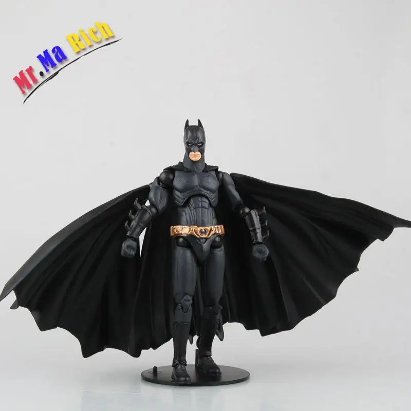 

Sci-fi Revoltech Series 008# Batman Figure Juguetes Pvc Action Figure Collectible Model Toy Kids Toys Brinquedos 16cm