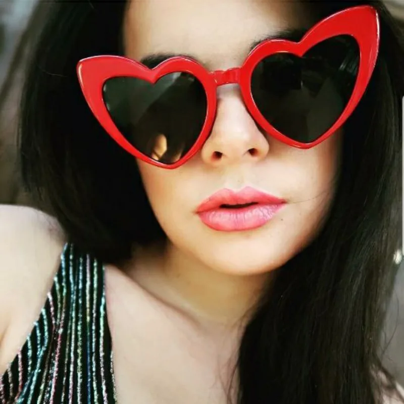 В форме сердца, хорошие украшения очки Харадзюку рамка с объективом Для женщин Симпатичные пластмассовые солнцезащитные очки Love очки в форме сердца женские UV400 солнцезащитных очков