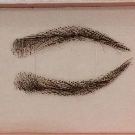 Par de Mão Feito Cabelo Humano Sobrancelha Falsa 003 Cor Marrom Claro Artesanal Suíço Laço Invisível Realidade um 7 artesanal suíço laço invisível realidade sobrancelha
