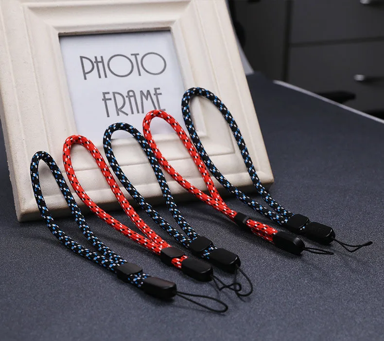 

Simple Fashion Mobile Phone Lanyard Men And Women General Short Wrist Rope Digital Camera Self Timer Lever Short Lanyard 600pcs