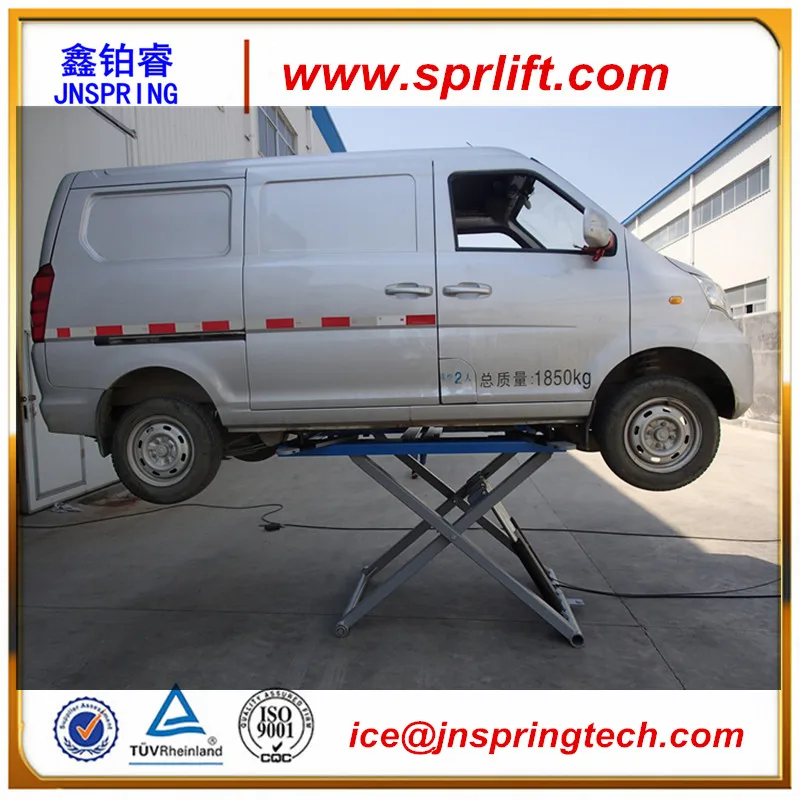 Portable Scissor Car Lift 1 2m Lift Height 2 7t Load Capacity Use