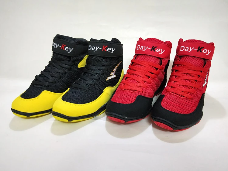 للجنسين المهنية الملاكمة المصارعة القتال الأحذية شبكة تنفس لبس دعم رياضة DK الرجال النساء أحذية مصارعة للجنسين المهنية الملاكمة المصارعة القتال الأحذية شبكة تنفس لبس دعم رياضة DK الرجال النساء أحذية مصارعة