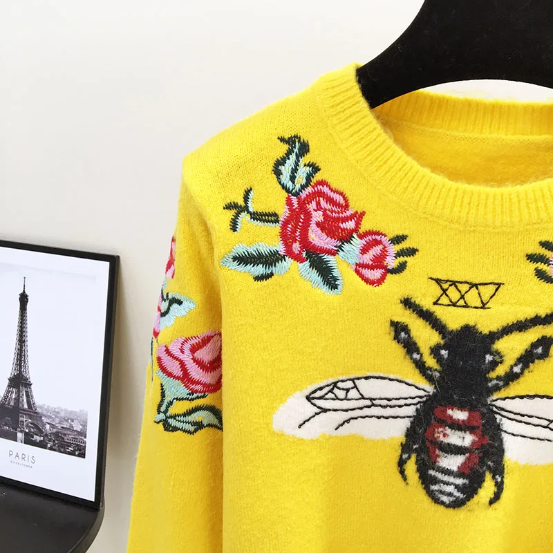 Высокое качество свитер для женщин зима пчела вышивка цветок теплые свободные трикотажные пуловеры желтый