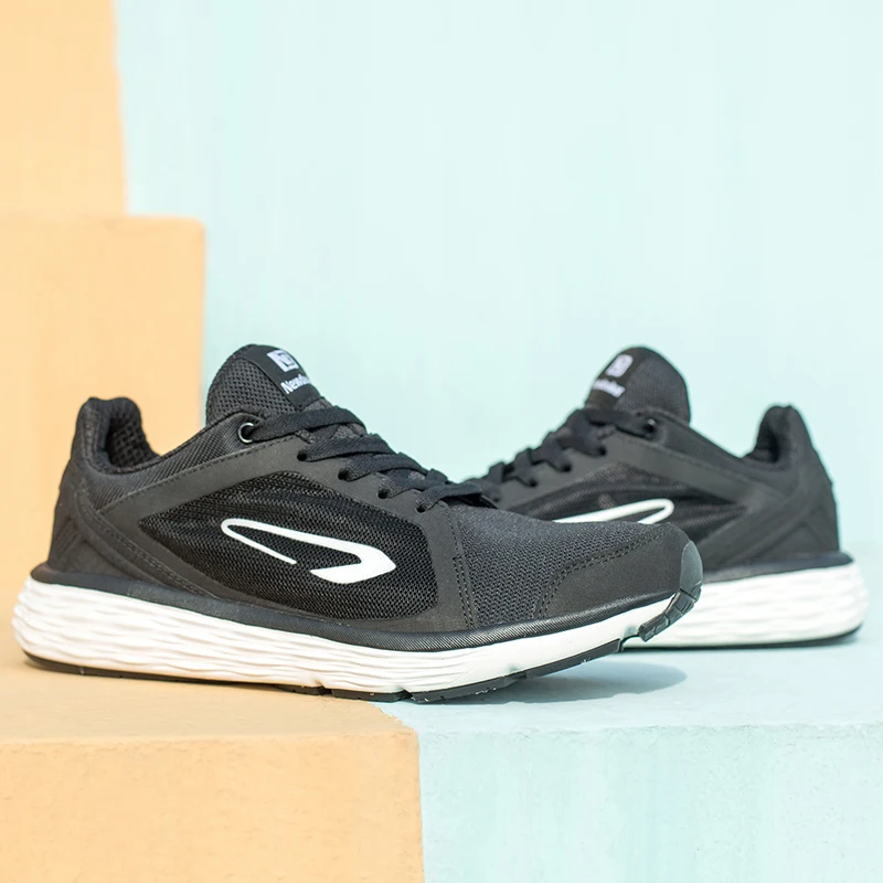 

Fashion Men Sneakers Mesh High Top Breathable Men Casual Shoes Rubber Sole Super Comfortable Big Size 49 50 Lace up Men Shoes