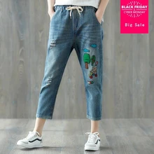 Большие размеры свободные женские джинсовые брюки с вышивкой весна осень новая мода отверстие эластичная талия шаровары джинсы gx1001