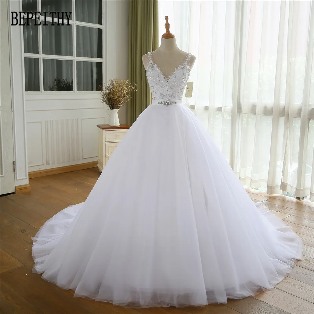 

Vestido De Novia 2017 New Arrival V-Neck A line Appliques Lace Beads Belt Bridal Dresses Tulle Wedding Dress