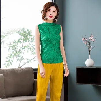 

summer wear new MIYAKE pleats wrinkle top high end heavy duty embossed bottom T-shirt free shipping