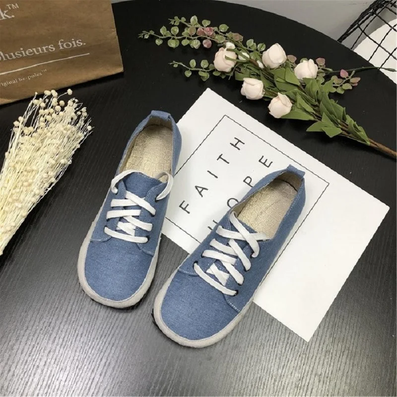 2019 spring new round head strap flat casual canvas shoes small white shoes wild low to help women's shoes