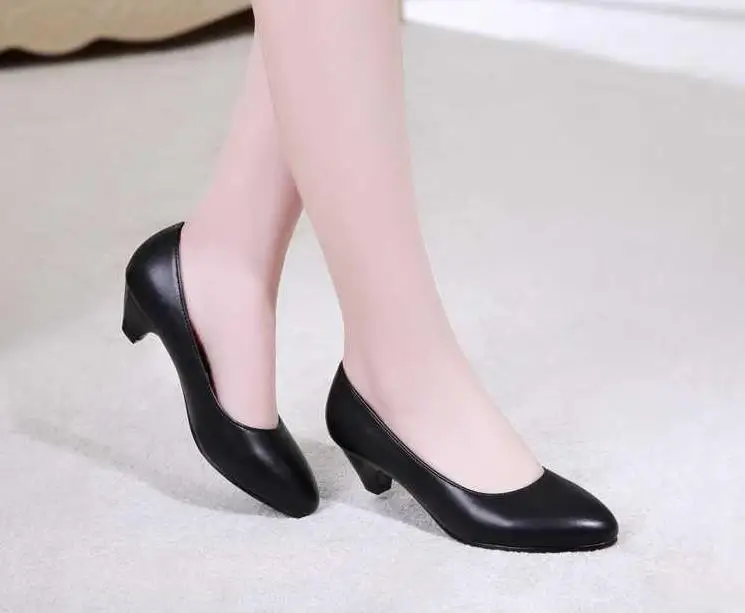 3 cm high heels