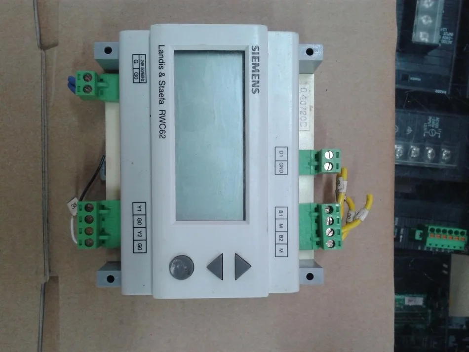 

USED 100% TESTED RWC62 TEMPERATURE CONTROL MODULE RWC62 FOR SIE
