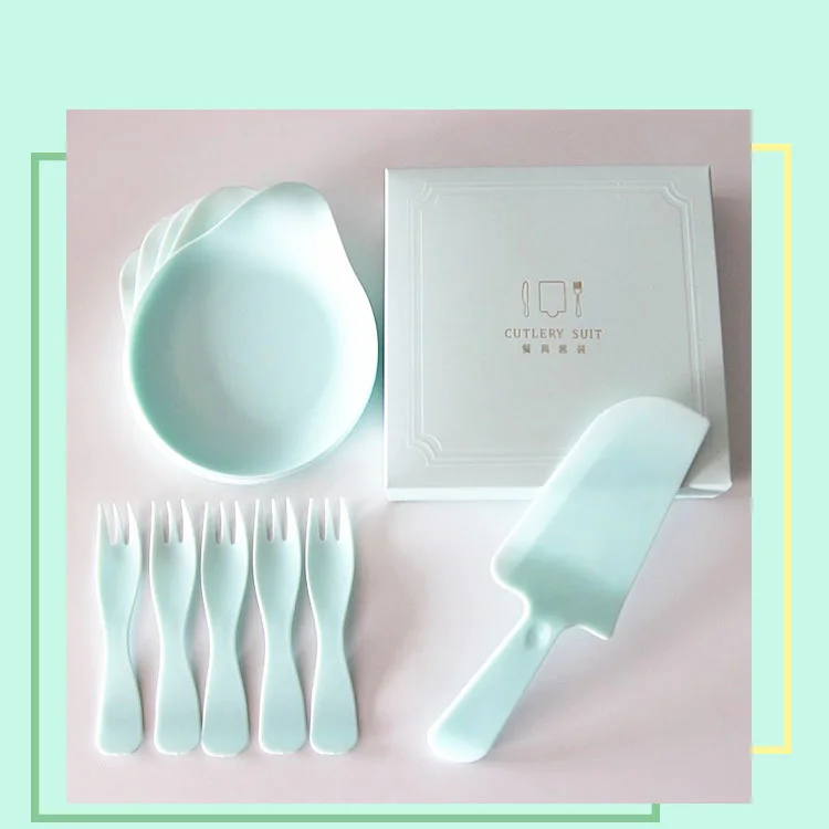 FANLUS Disposable Plastic Dessert Set Four color set Includes 5 Plates and 5 Forks , 1 Cake Knives, Deluxe Party Supplies Kit (3)