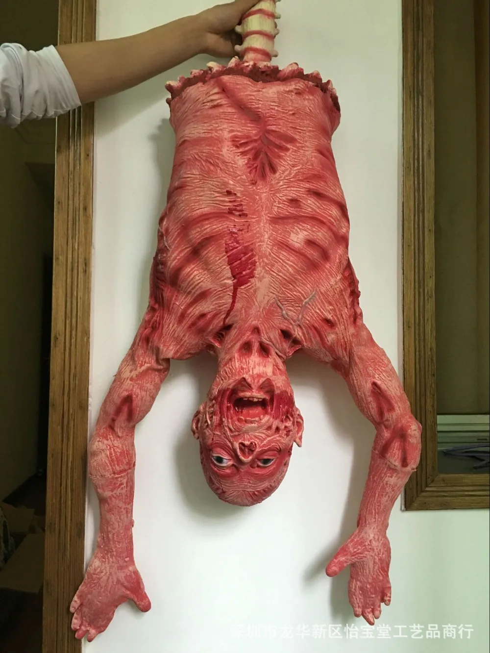 

Halloween Party Horror Corpse Hang Upside Down Half Body Latex Material Simulated Cadaver Thriller Party Props