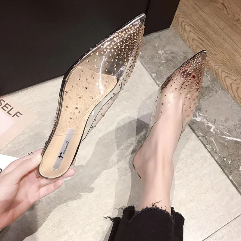 

Brand Women Summer Shiny Diamond Med Heels Sandals Girl Beach Designer Sexy Transparent Pointed Toe Flip Flop Casual Jelly Shoe