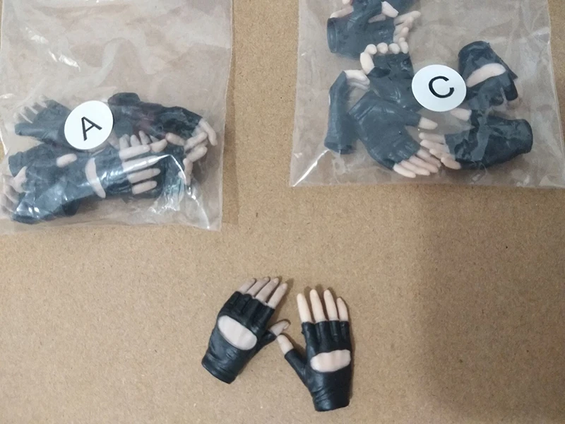 VStoys Gloves Hand Black Grip Gun Hand Model F 1/6 Pale Skin PHICEN/TBleague Military & Adventure Action Figures