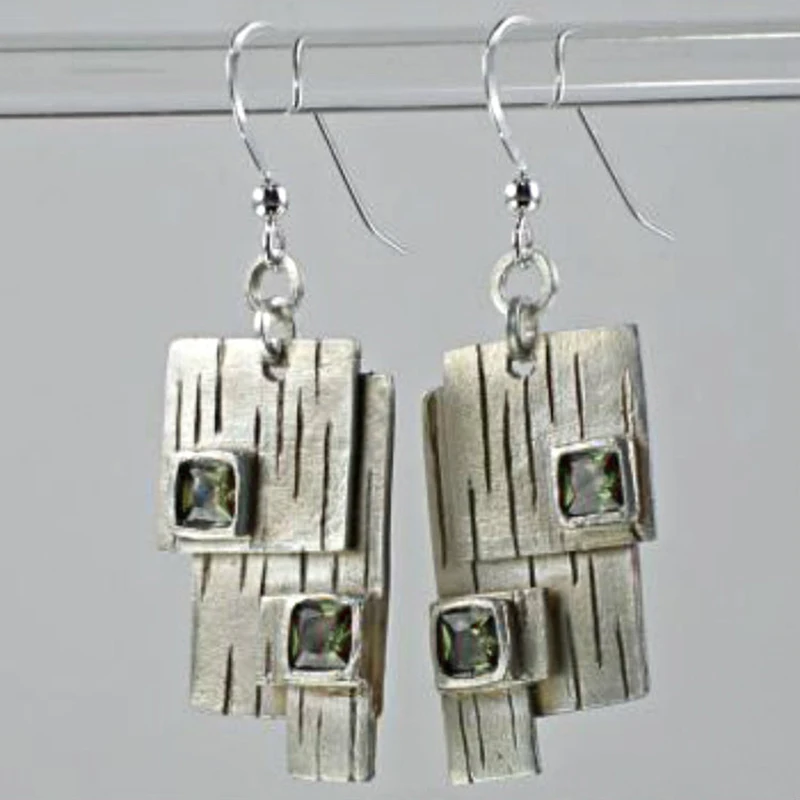 

Vintage Earrings 2019 New Geometry Metal Rhinestone Earrings for Women Boho Ancient Drop Dangle Earrings Tribal Jewelry Z5D249
