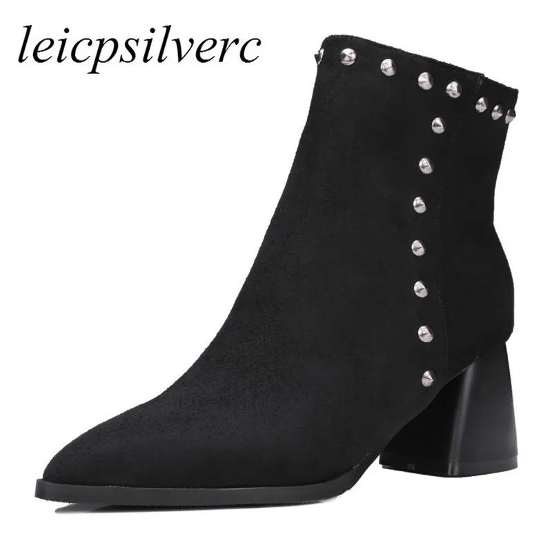 

Women Boots Winter Autumn Warm Plush Shoes Ankle Chelsea Boots High Heels Pointed Toe Flock Zip Rivet 2019 Sexy New Black Red