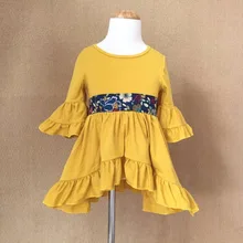 Летний обычный стиль хлопок с маленькими оборками и длинными рукавами с нагрудником и пуговицами платье для маленьких девочек одежда аксессуар