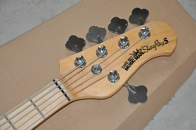 Фабрика Custom Shop Black Music Man Ernie Ball Sting Ray 5 струнная бас-гитара