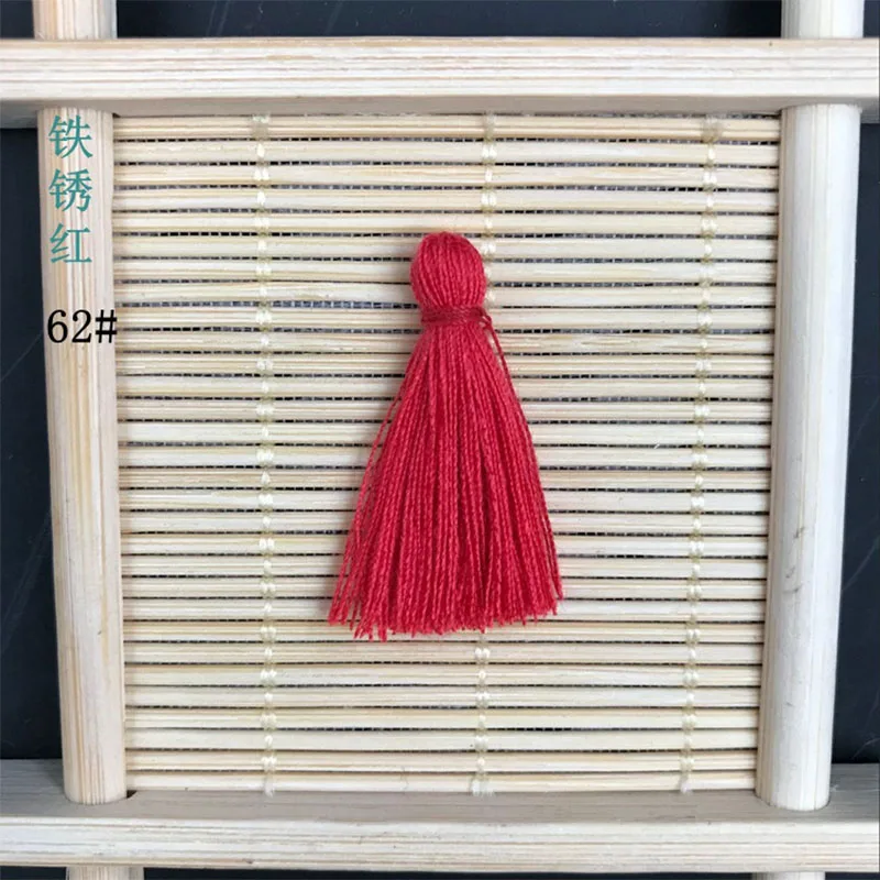 100PCS 3CM Mini Cotton Thread Fabric Tassel DIY Pendant Jewelry Key Making Fringe Trim Craft Tassels Sewing Accessories - Цвет: 62