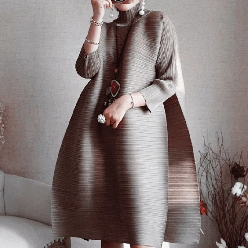 

LANMREM2019 spring New Fashion Long Sleeve Turtleneck Solid Color Loose Fold Knee-length A -line Vintage Dress Women EB015
