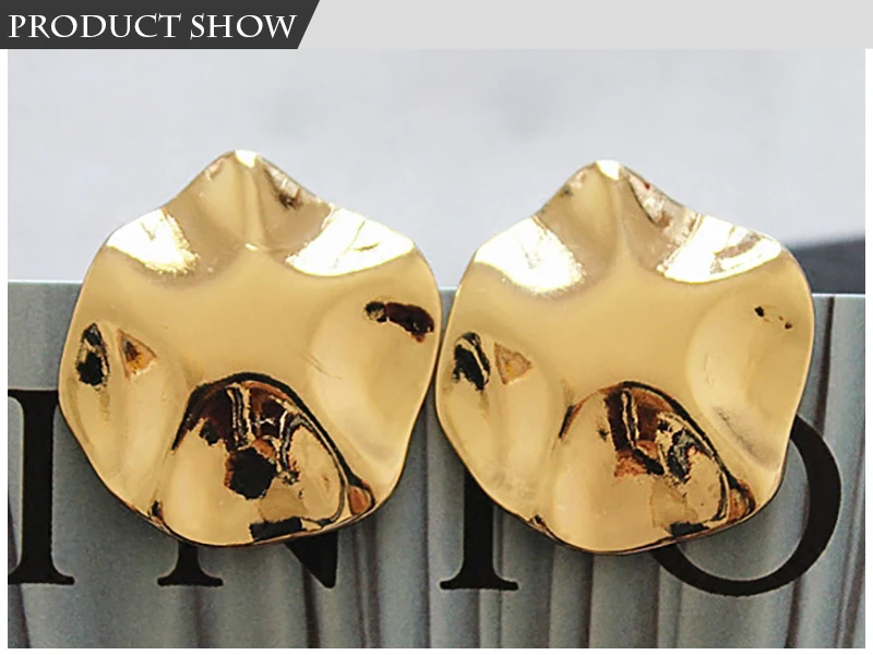 Gold Earrings (1)