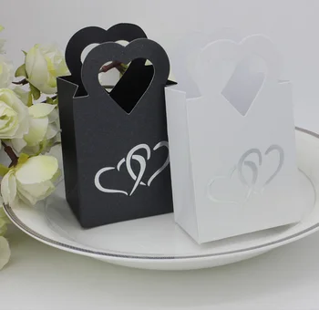 

100Pcs European Style White / Black Wedding Favors Candy Boxes Bomboniera Paper Handbag Biscuit Box Gift Boxes Party Supplies