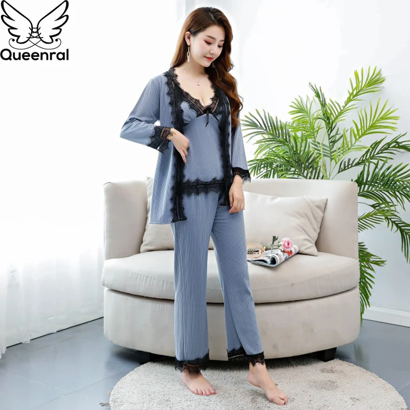 

Queenral 3pcs Pyjama For Women Gold Velvet Warm Winter Pajamas Sets Femme Sexy Lace Robe Pijamas Sleepwear Nightwear Nightie