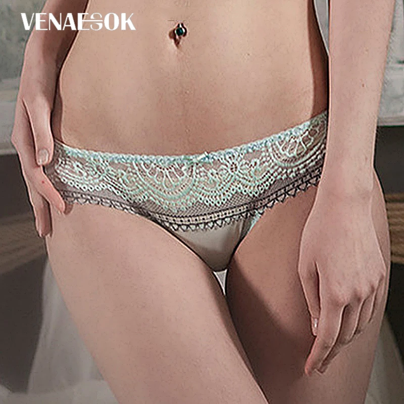 

2018 New Green Sexy Panties Women Underwear Lace Embroidery Flowers Briefs Plus Size XL L M S Comfort Transparent Panty Black