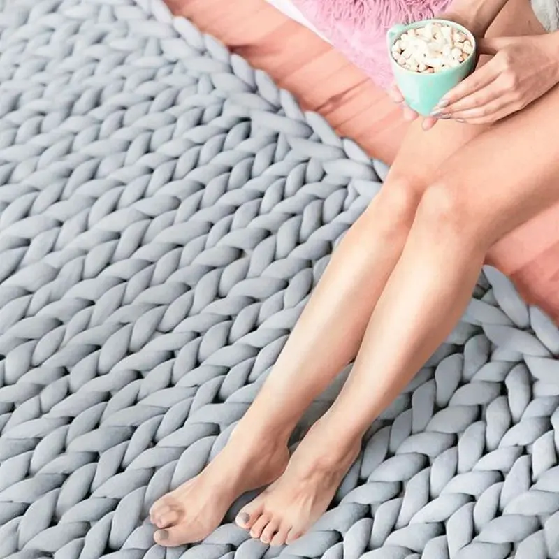 Cena 100x180cm moda ręcznie Chunky wełna dzianinowy koc gruba przędza Merino wełna wielkogabarytowe Knitting rzut koce Chunky koc robiony na drutach