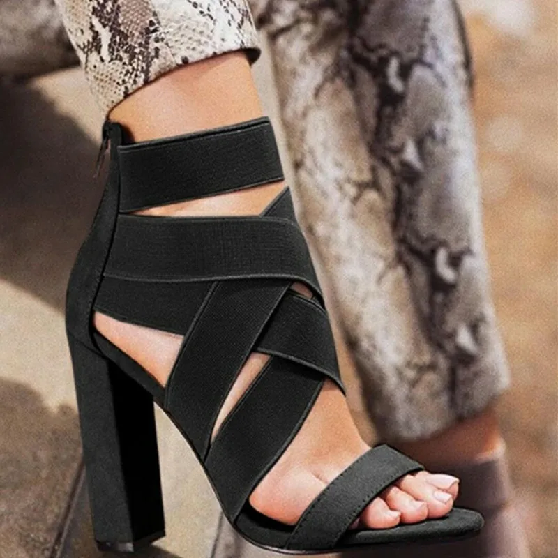 QWEDF/ г. Новые стильные женские летние пикантные Вечерние туфли на высоком каблуке женские босоножки на высоком толстом каблуке с открытым носком SQ-67 - Цвет: Черный