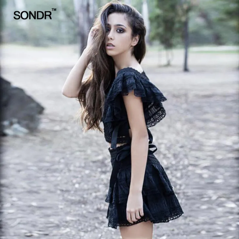

SONDR Spring Lace Patchwork Two Piece Set Women Square Collar Short Sleeve Blouse Ruffles Shorts Female Suit Fashion 2019 Summer