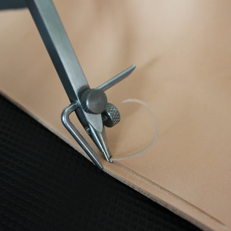 

Leather trenching device,trench steel device,hand tools for leather crafting
