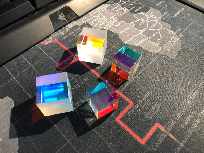 Прямая поставка 25*25*25 мм K9 X Cube четырехсторонний полированный призмовый